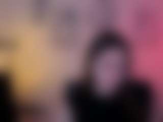 Live cam show with flora-ri - Smoke on Camsoda