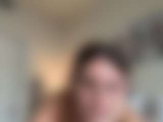 Live cam show with Gracie Smith 27 - Brown Hair on liverealitysex.com
