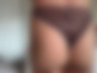 Gracie Smith 27's Live Sex Cam Show