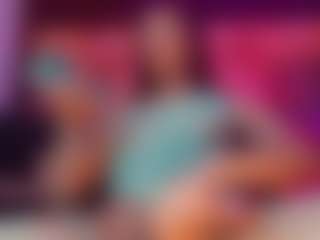 emeli-roushot's Live Sex Cam Show
