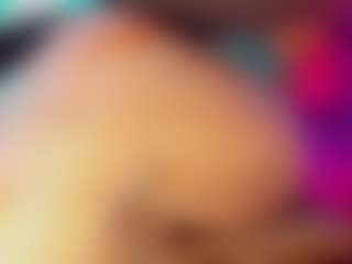 emeli-roushot's Live Sex Cam Show