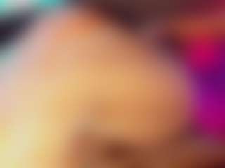emeli-roushot's Live Sex Cam Show