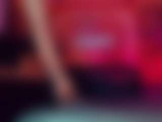 emeli-roushot's Live Sex Cam Show