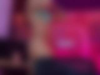 emeli-roushot's Live Sex Cam Show