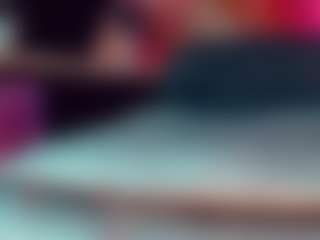 emeli-roushot's Live Sex Cam Show