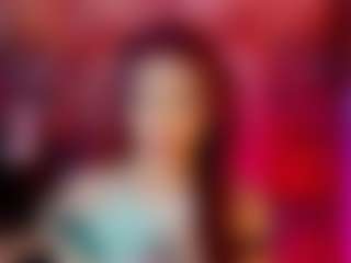 Spettacolo in cam dal vivo con emeli-roushot - Spank su Camsoda