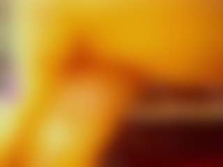 emeli-roushot's Live Sex Cam Show