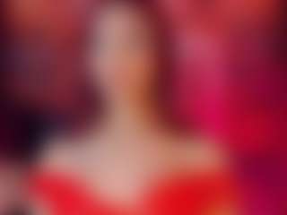 emeli-roushot's Live Sex Cam Show