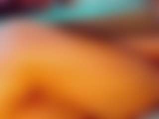 emeli-roushot's Live Sex Cam Show