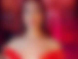 emeli-roushot's Live Sex Cam Show
