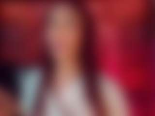 emeli-roushot's Live Sex Cam Show