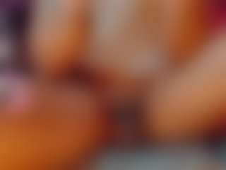 emeli-roushot's Live Sex Cam Show