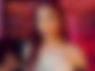 emeli-roushot's Live Sex Cam Show