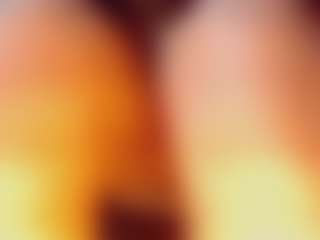 emeli-roushot's Live Sex Cam Show