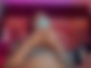 emeli-roushot's Live Sex Cam Show