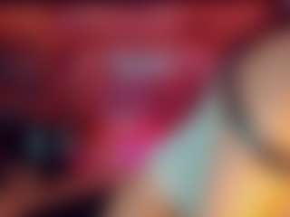 Live cam show with emeli-roushot - Young Adult on Camsoda