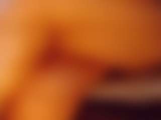 emeli-roushot's Live Sex Cam Show