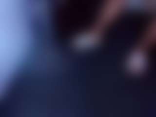 emeli-roushot's Live Sex Cam Show