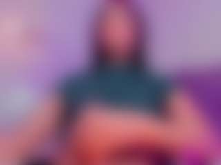 emeli-roushot's Live Sex Cam Show
