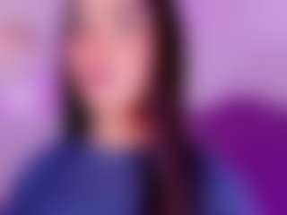 Live cam show with emeli-roushot - Young Adult on livesuperchat.net