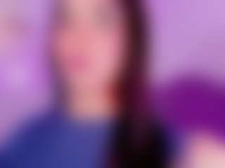 emeli-roushot's Live Sex Cam Show