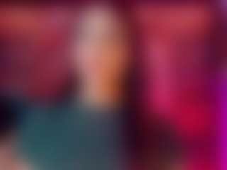 emeli-roushot's Live Sex Cam Show