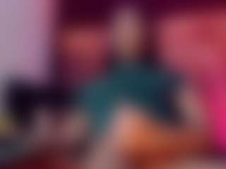 emeli-roushot's Live Sex Cam Show
