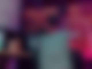 emeli-roushot's Live Sex Cam Show