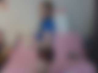 Mia's Live Sex Cam Show