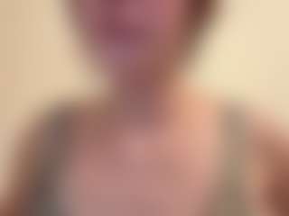 evy019's Live Sex Cam Show