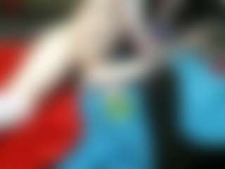 Foxyanalslut's Live Sex Cam Show