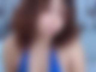 Live cam show with RebeccaMils - Brown Hair on Camsoda