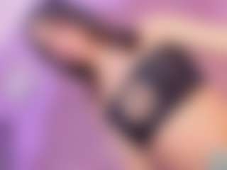 Live cam show with Vanessapintoo - Dirty Talk on Milfs Live