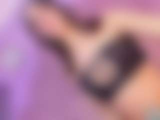 Live cam show with Vanessapintoo - Drinking on Hubzter Live