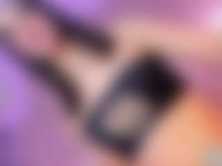 Live cam show with Vanessapintoo - Dirty Talk on madthumbs