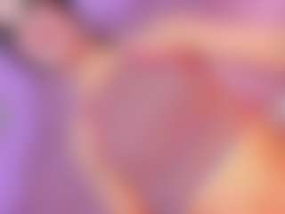 Live cam show with Vanessapintoo - Smoking on Camsoda