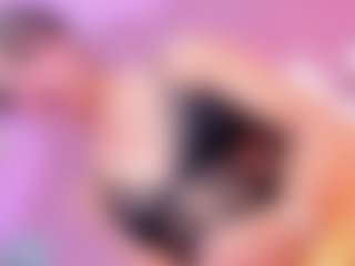 Live cam show with Vanessapintoo - Big Cock on SinfulBabes