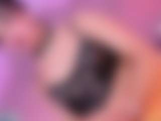 Live cam show with Vanessapintoo - Drinking on StripNow