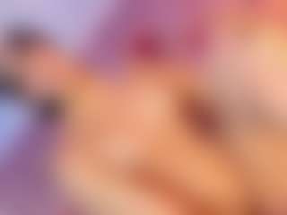 Live cam show with Vanessapintoo - Spank on LiveSexCams6