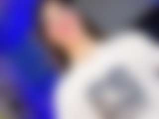 Live cam show with Zara-gill - Tease on CamwithHer