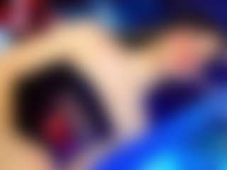 Live cam show with Zara-gill - Average on Camsoda