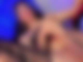 Live cam show with Zara-gill - No Smoking on Camsoda