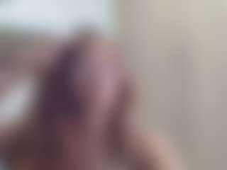 BustyXMilf's Live Sex Cam Show
