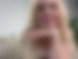 Live cam show with BonnieHenley - Teen (18+) on Fling VIP Chat