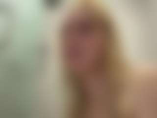 BonnieHenley's Live Sex Cam Show
