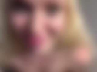 BonnieHenley's Live Sex Cam Show