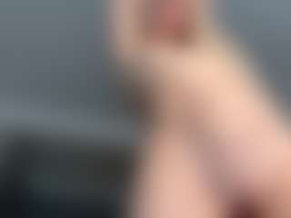 BonnieHenley's Live Sex Cam Show