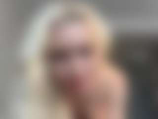 Live cam show with BonnieHenley - Cowgirl on StripNow