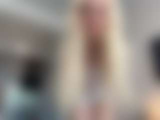 BonnieHenley's Live Sex Cam Show