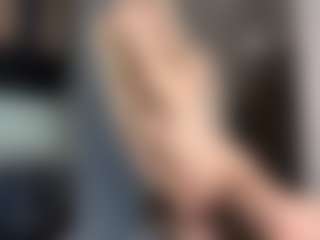 BonnieHenley's Live Sex Cam Show